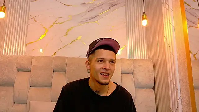 kendalltaylorr online show from 20, 11, 2025