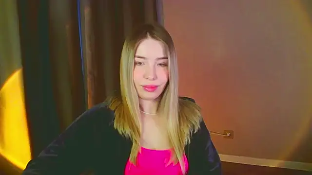 Snapshot of mia_raspberrie chatting on 11, 1, 2025 mia raspberrie online show from 11, 1, 2025