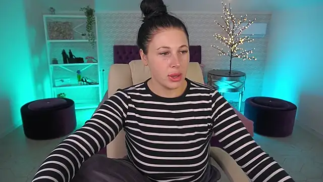 ArianaDarkk online show from 9, 5, 2026