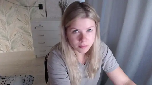 Snapshot of MelissaXKinky chatting on 6, 10, 2025 MelissaXKinky online show from 6, 10, 2025