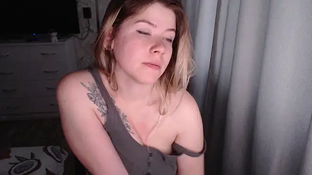 Snapshot of MelissaXKinky chatting on 16, 3, 2025 MelissaXKinky online show from 16, 3, 2025