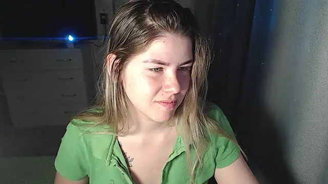 Snapshot of MelissaXKinky chatting on 12, 3, 2025 MelissaXKinky online show from 12, 3, 2025