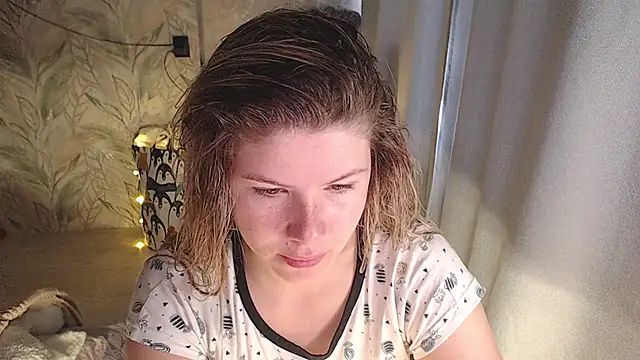 Snapshot of MelissaXKinky chatting on 24, 9, 2025 MelissaXKinky online show from 24, 9, 2025