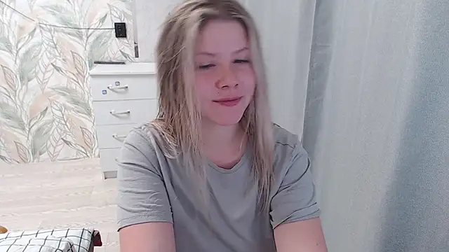 Snapshot of MelissaXKinky chatting on 14, 10, 2025 MelissaXKinky online show from 14, 10, 2025