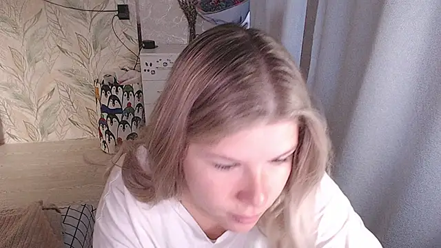 Snapshot of MelissaXKinky chatting on 30, 9, 2025 MelissaXKinky online show from 30, 9, 2025