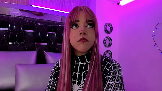 Charlotte Myers online show from 18, 3, 2025