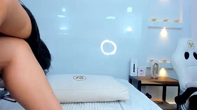 Dalia-Prada online show from 25, 9, 2025