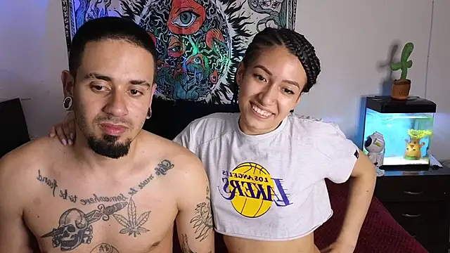 Snapshot of tony_and_sophia chatting on 5, 2, 2026 tony and sophia online show from 5, 2, 2026