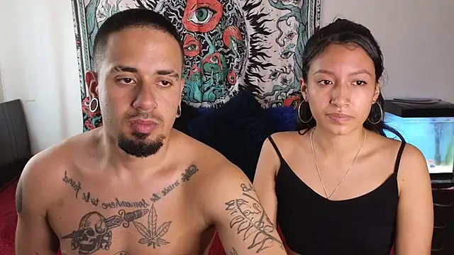 Snapshot of tony_and_sophia chatting on 15, 5, 2026 tony and sophia online show from 15, 5, 2026