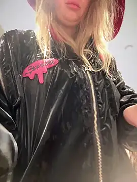 Teya moon  online show from 20, 3, 2025