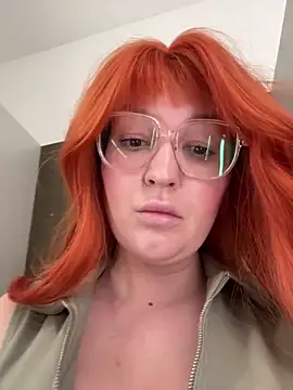 Teya moon  online show from 28, 5, 2026