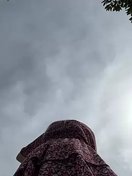 Teya moon  online show from 2, 4, 2026