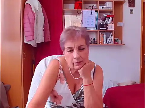 Victoria5643 online show from 21, 10, 2025