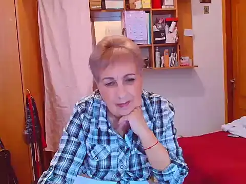 Victoria5643 online show from 5, 10, 2025