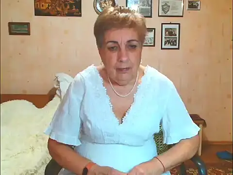 Victoria5643 online show from 10, 3, 2026