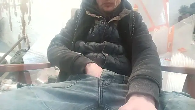 Snapshot of 6of11 chatting on 11, 3, 2026 6of11 online show from 11, 3, 2026