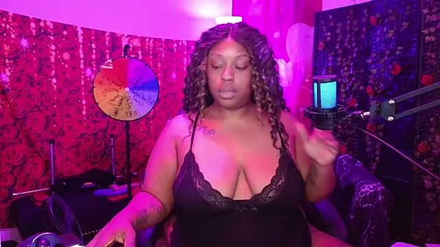 cheriserozequeen online show from 16, 4, 2026