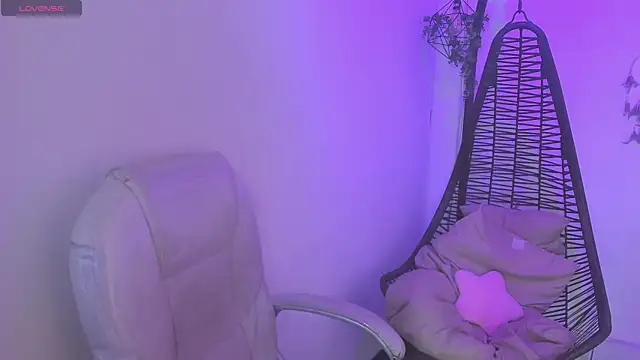 Chanttall  online show from 19, 11, 2025