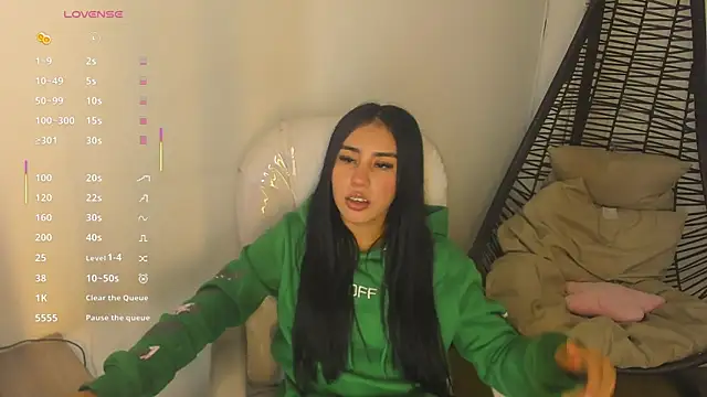 Chanttall  online show from 18, 11, 2025