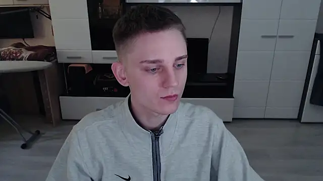 angryzan online show from 10, 10, 2025