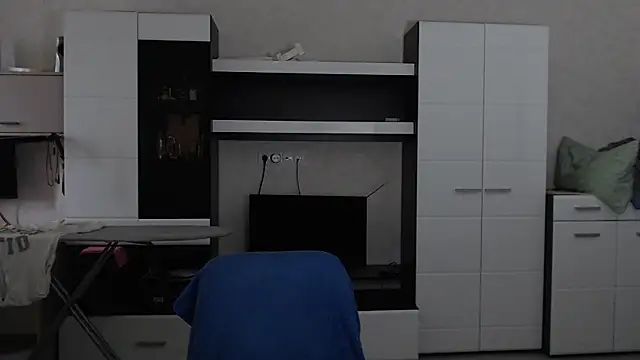 angryzan online show from 10, 3, 2025