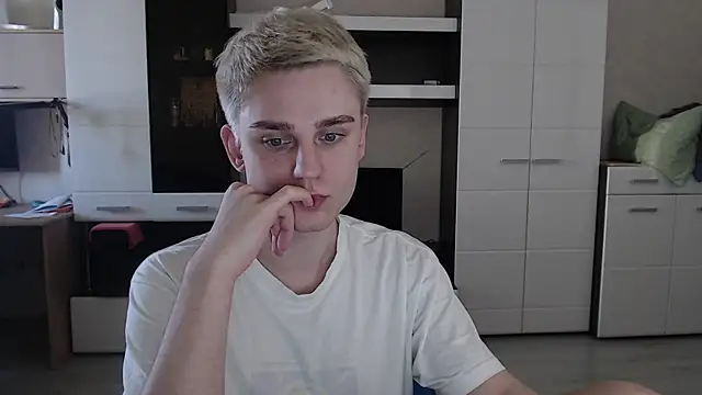 angryzan online show from 10, 3, 2025