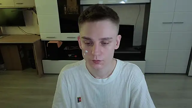 angryzan online show from 14, 4, 2026