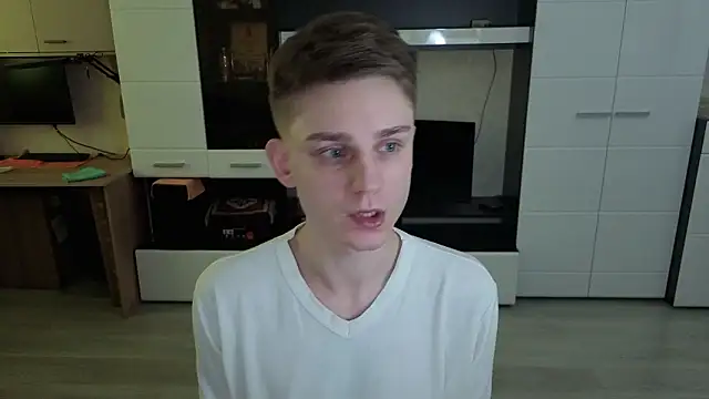 angryzan online show from 25, 2, 2026