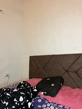 Snapshot of Sofia_Queen17 chatting on 21, 9, 2025 Sofia Queen17 online show from 21, 9, 2025