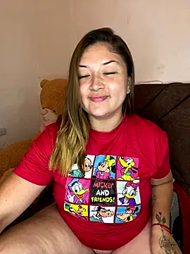 Snapshot of Sofia_Queen17 chatting on 12, 9, 2025 Sofia Queen17 online show from 12, 9, 2025