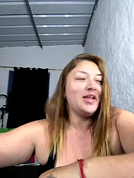 Snapshot of Sofia_Queen17 chatting on 10, 10, 2025 Sofia Queen17 online show from 10, 10, 2025