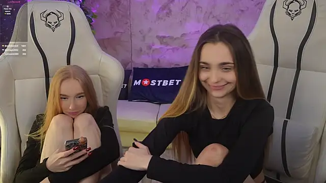 Snapshot of Lana_Pulse chatting on 8, 1, 2025 Lana Pulse online show from 8, 1, 2025