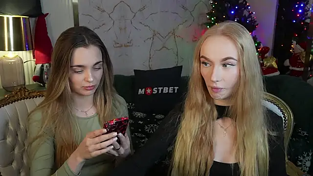 Snapshot of Lana_Pulse chatting on 8, 1, 2025 Lana Pulse online show from 8, 1, 2025