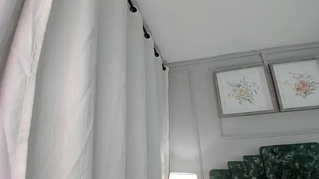 Snapshot of ana_beckett chatting on 2, 12, 2025 ana beckett online show from 2, 12, 2025