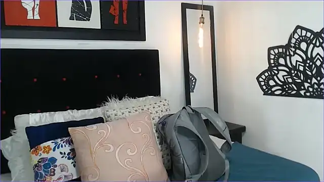 hairy pussywet online show from 12, 2, 2025