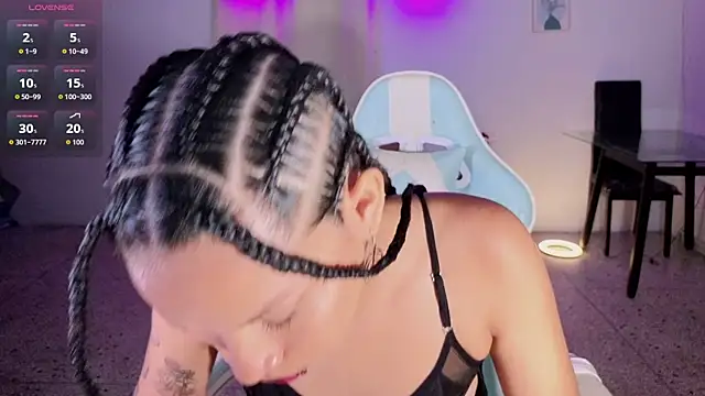 Peggy Funn online show from 17, 10, 2025