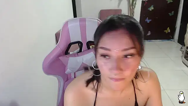 Snapshot of littleangel1_m chatting on 6, 7, 2026 littleangel1 m online show from 6, 7, 2026