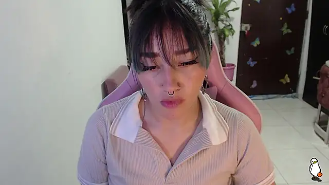 Snapshot of littleangel1_m chatting on 14, 11, 2025 littleangel1 m online show from 14, 11, 2025