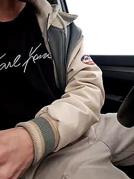 Zeefy online show from 15, 3, 2025