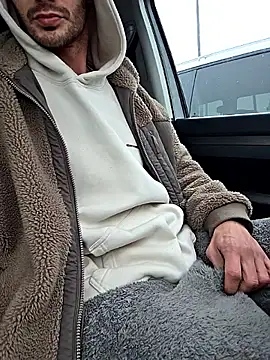 Zeefy online show from 17, 12, 2025