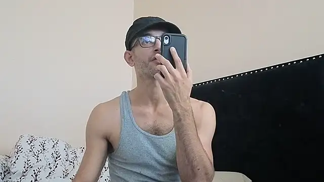 hailzeffn online show from 3, 10, 2025