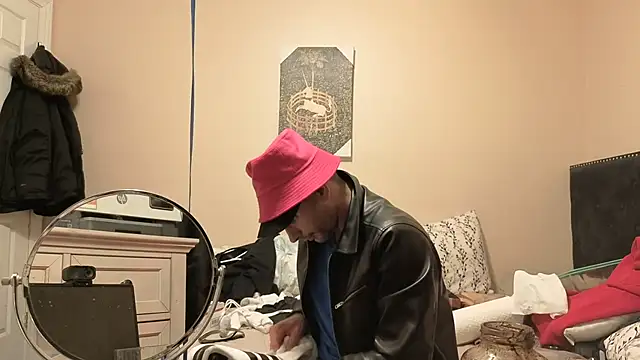 hailzeffn online show from 8, 4, 2026