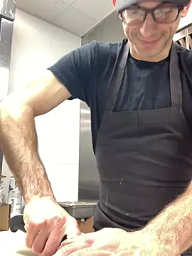 hailzeffn online show from 4, 4, 2026