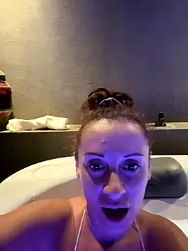 therealbeverlycious online show from 24, 10, 2025