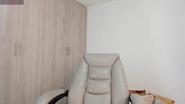  miamadison online show from 18, 4, 2026