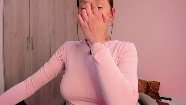 Snapshot of _miamadison chatting on 23, 9, 2025 miamadison online show from 23, 9, 2025