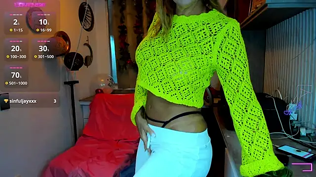Snapshot of _cristal_ayala chatting on 8, 6, 2026 cristal ayala online show from 8, 6, 2026