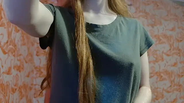 strawberrysmoothie online show from 12, 2, 2026