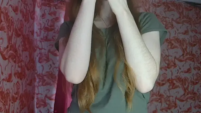 strawberrysmoothie online show from 31, 3, 2026