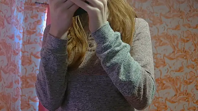 strawberrysmoothie online show from 23, 2, 2025